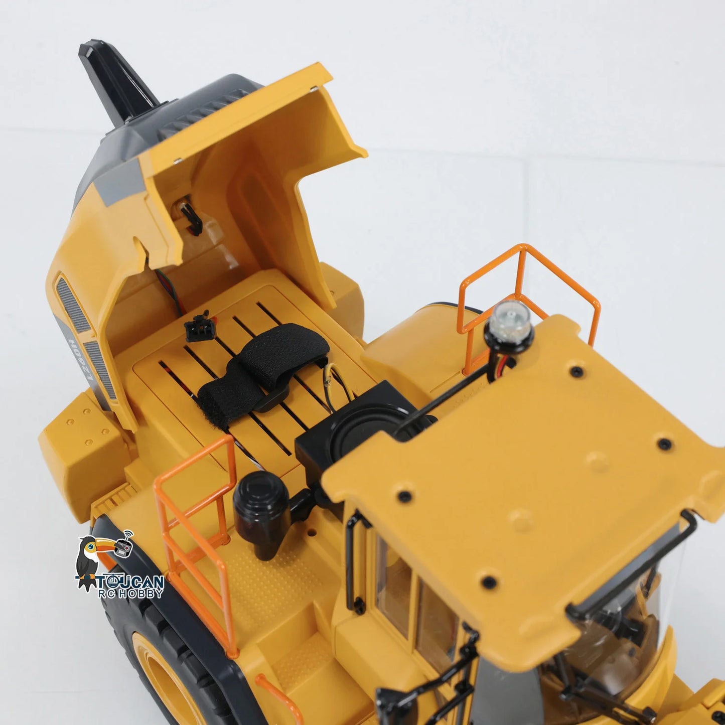 US Stock Double Eagle E592 1/16 L260H RC Loader Remote Control Car Light Sound Truck Construction Fun Vehicle Toy TH23665