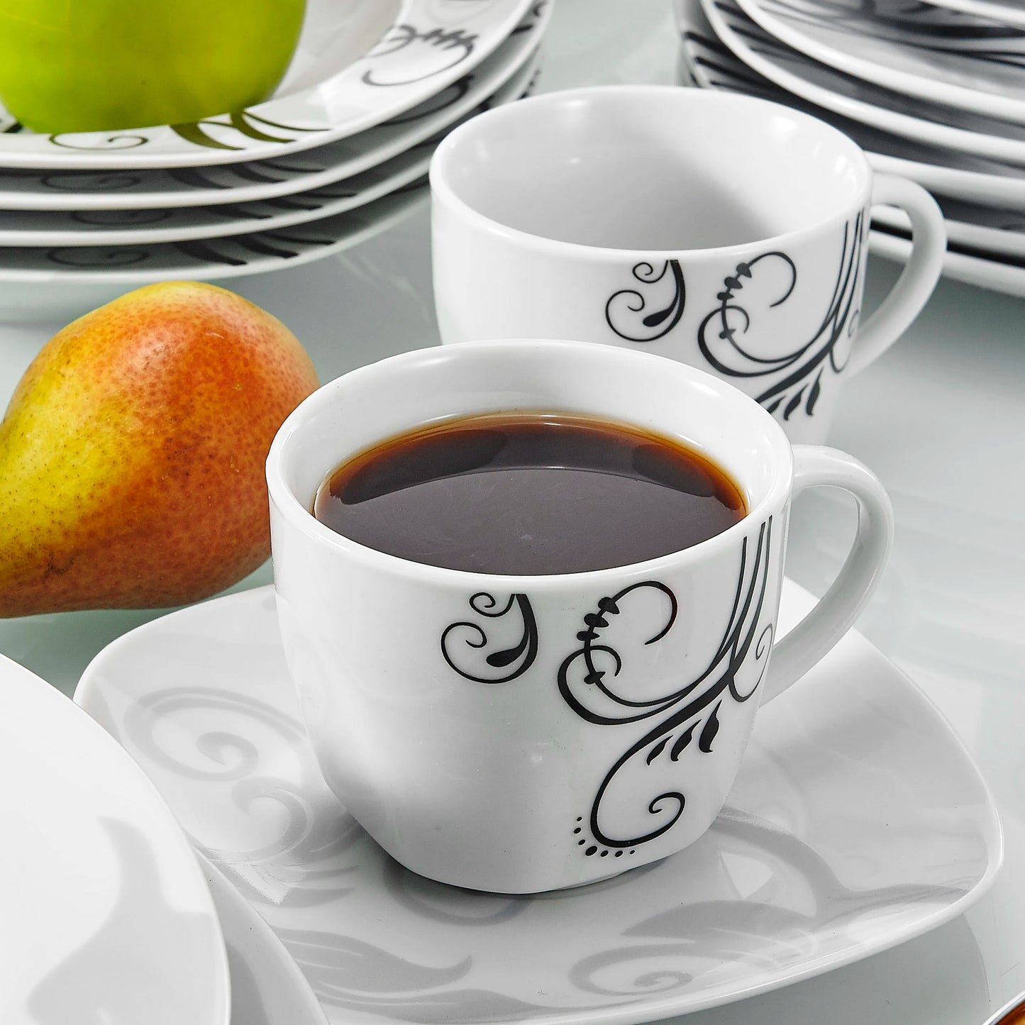 VEWEET ZOEY 30 Piece Porcelain Dinnerware Set Floral Plates Cups And Saucers