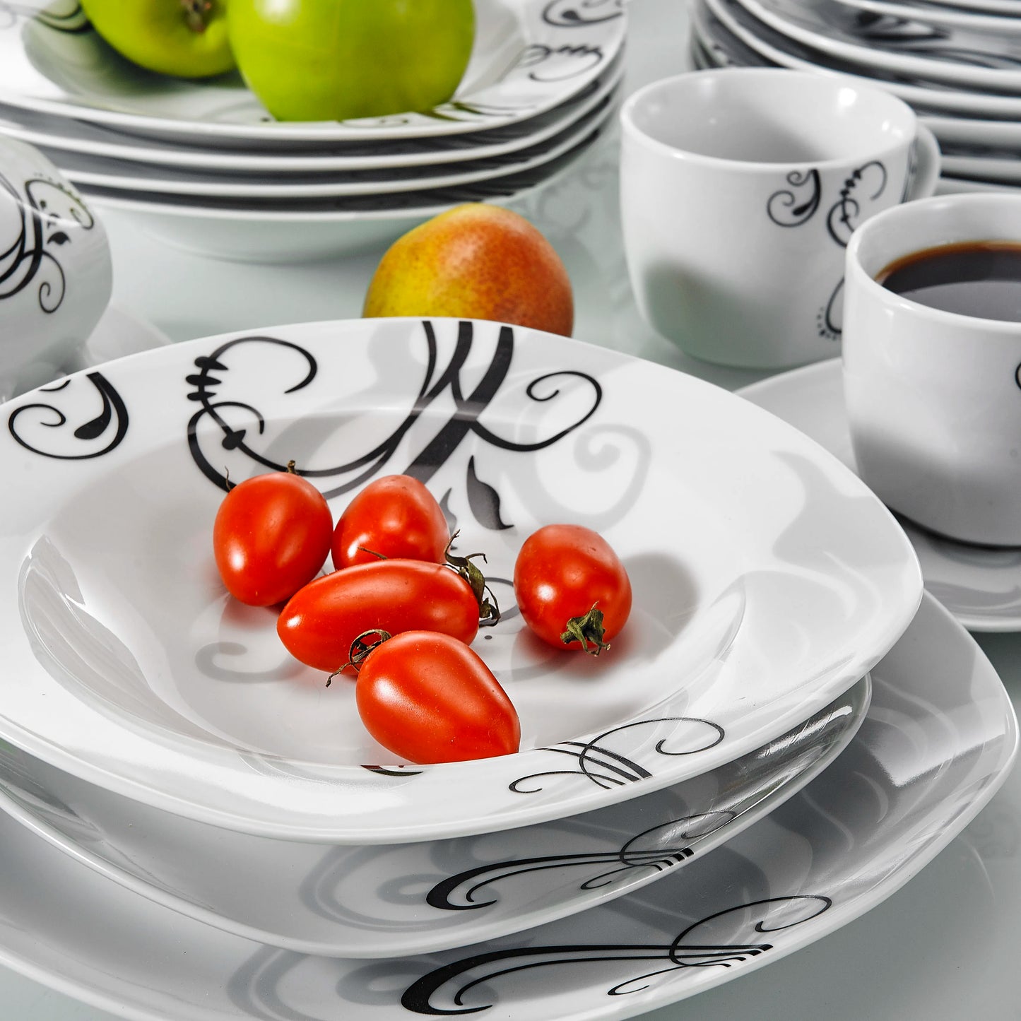 VEWEET ZOEY 30 Piece Porcelain Dinnerware Set Floral Plates Cups And Saucers