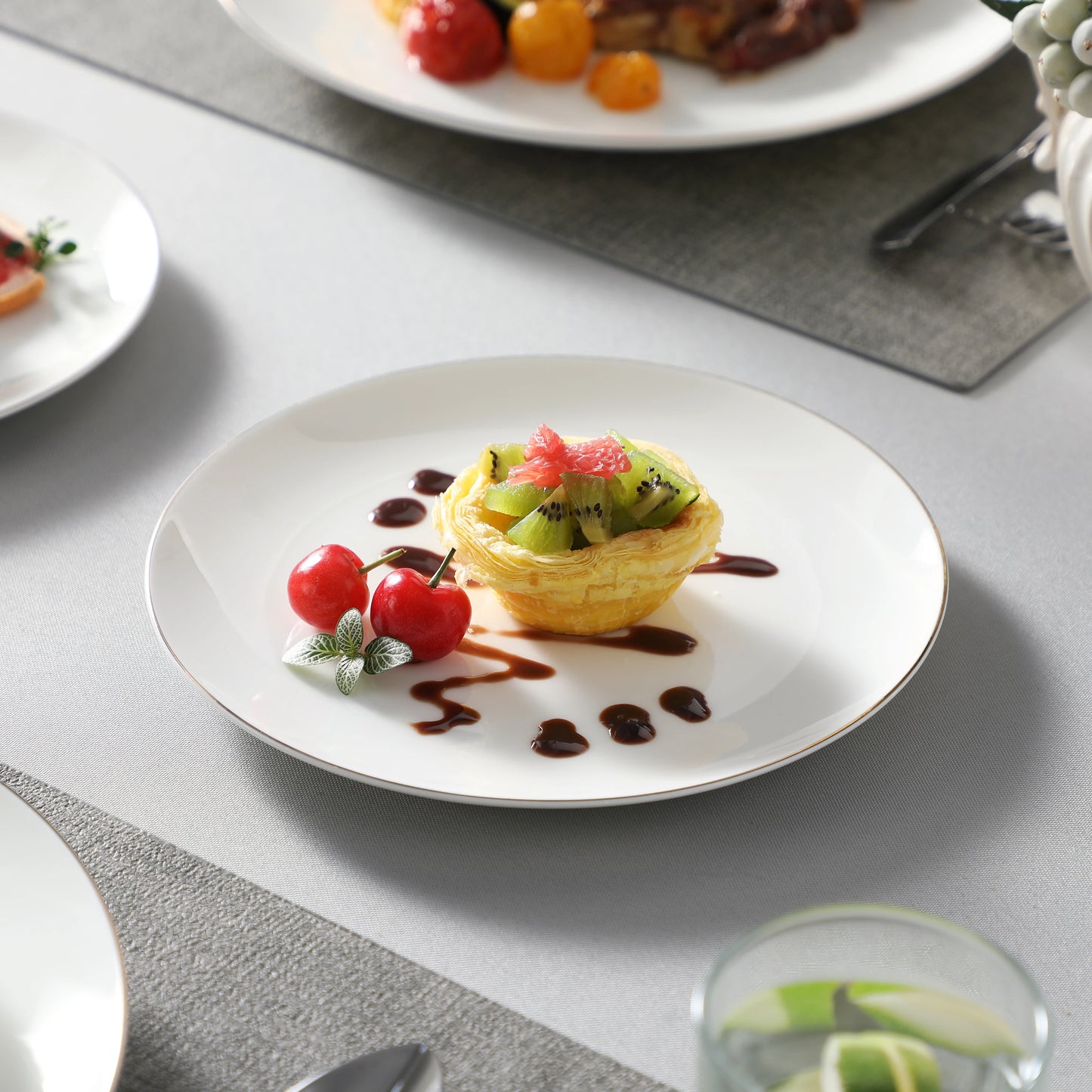 Malacasa Nordic Golden Rim White Bone China Dinnerware Set For 4