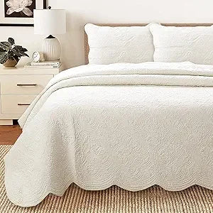 Off White Cotton Matelasse Embossed Quilt Set Reversible Lightweight Bedspread